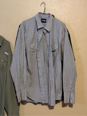 Wrangler Black and White Pinstripe Button-Down Shirt